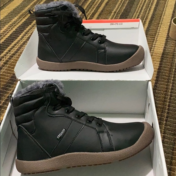 Men’s Winter Comfortable boots - Picture 3 of 3